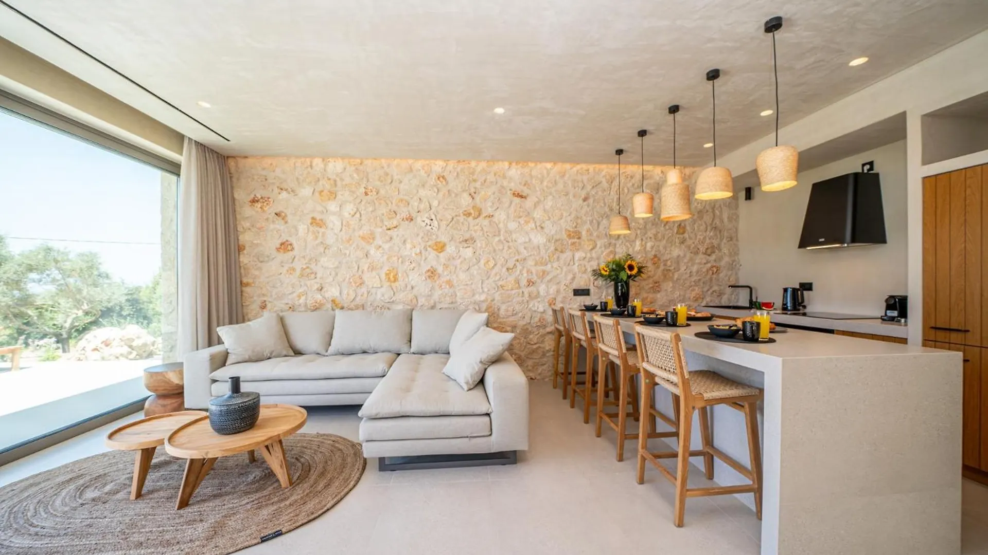 Lithos Art Villas Svoronata Hotel