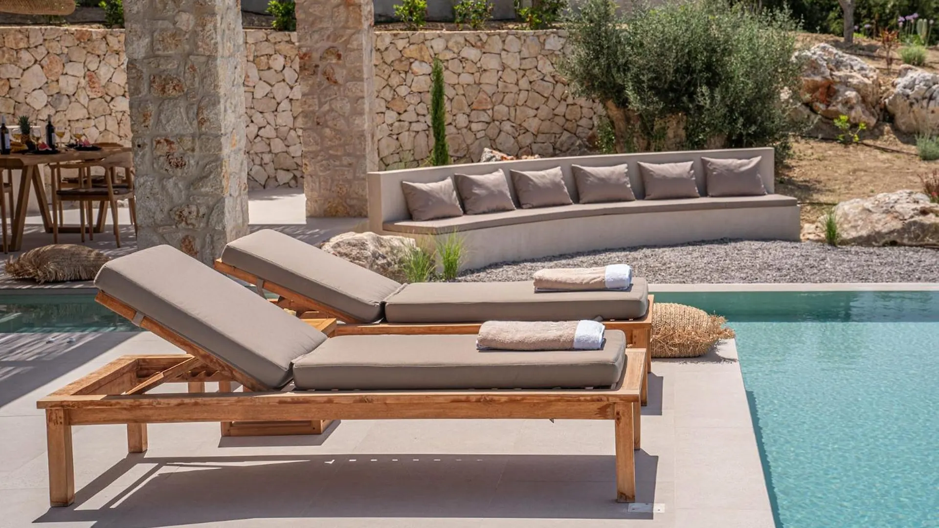 Lithos Art Villas Svoronata