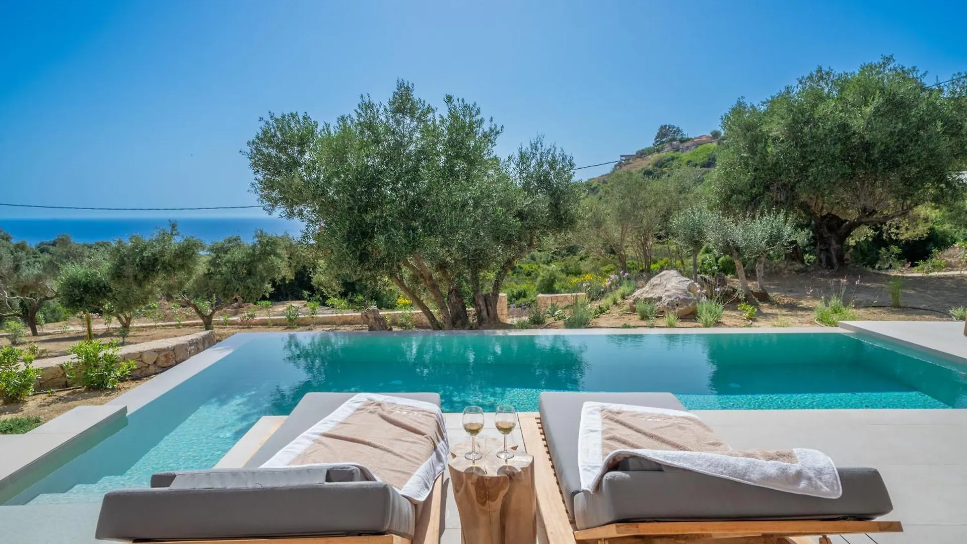 Lithos Art Villas Svoronata Greece
