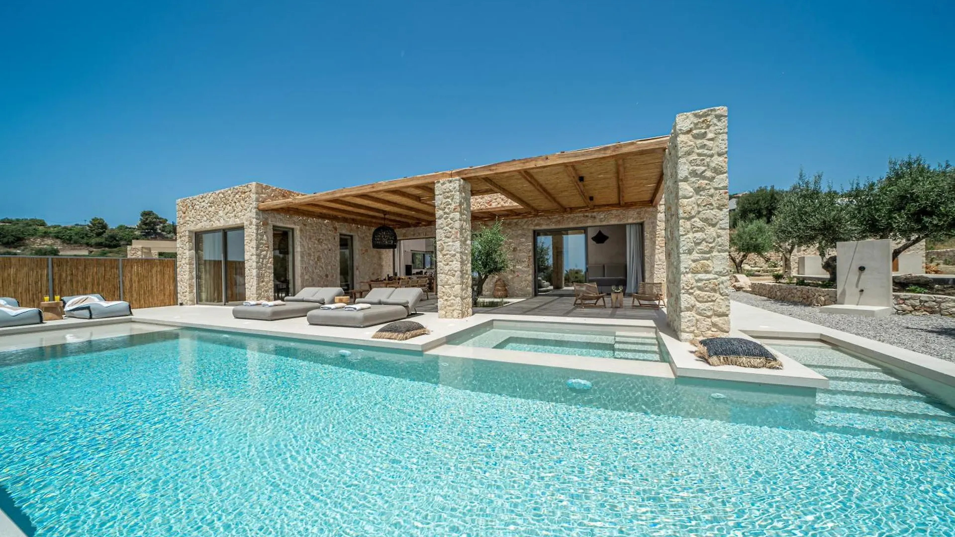 Lithos Art Villas Svoronata