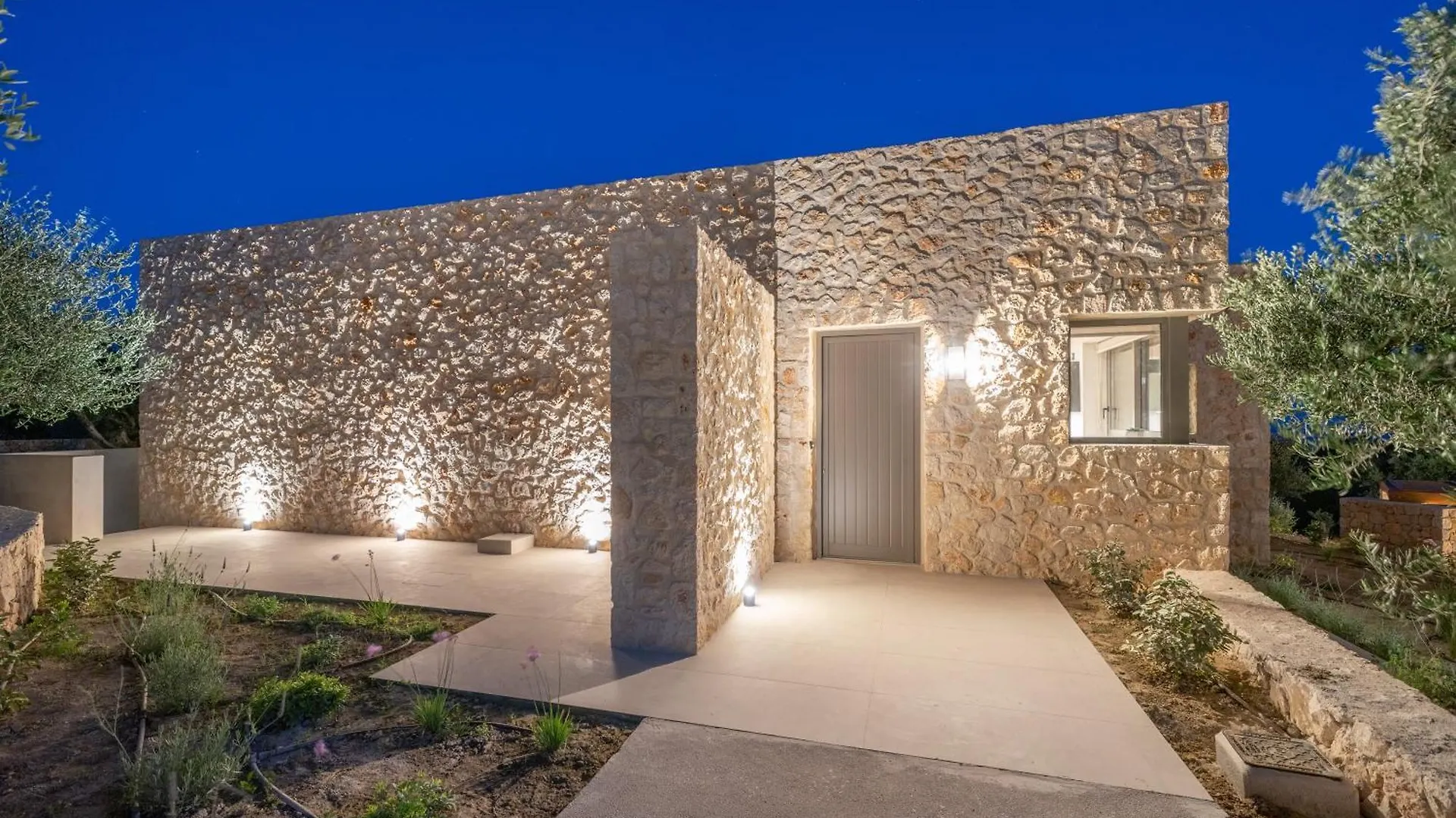 Hotel Lithos Art Villas Svoronata Greece