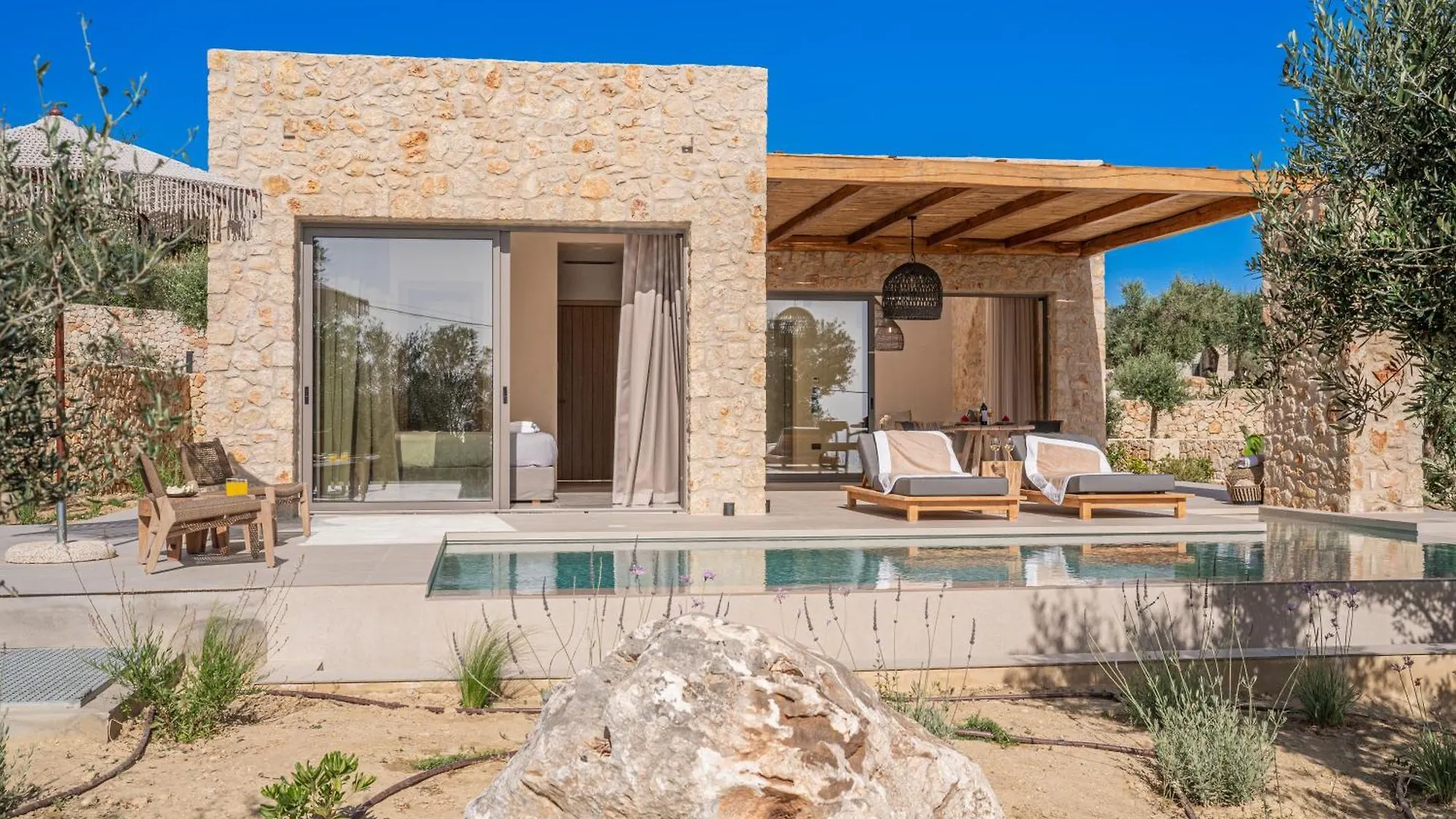Lithos Art Villas Svoronata