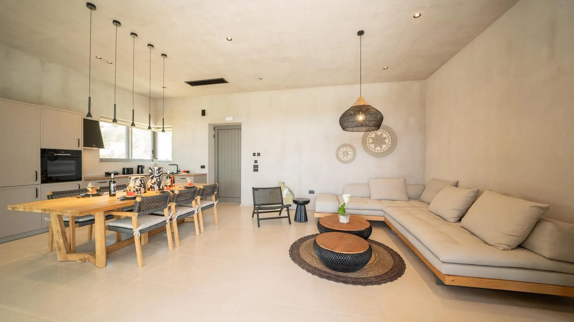 Lithos Art Villas Svoronata Hotel